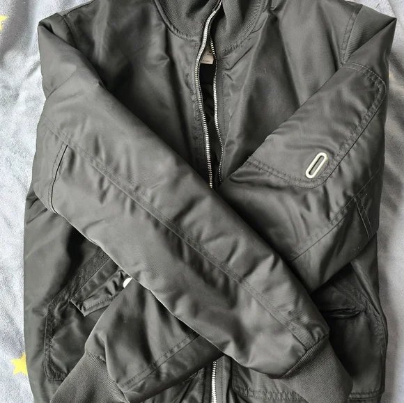 The Arrivals Bomber Jacket, unisex women m/men s, Like New - Picture 5 of 6
